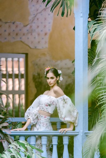 Monique Lhuillier #Amalia #0 default thumbnail