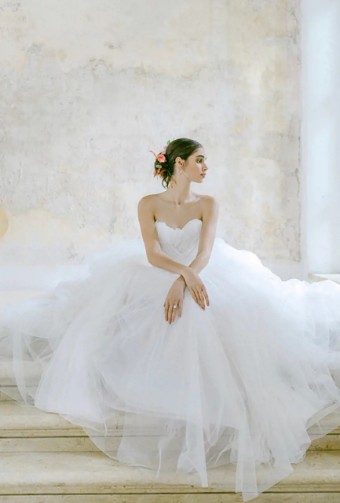 Monique Lhuillier #Dream #0 default thumbnail