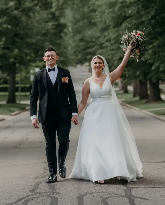 Jackie + Scott. Mobile Image