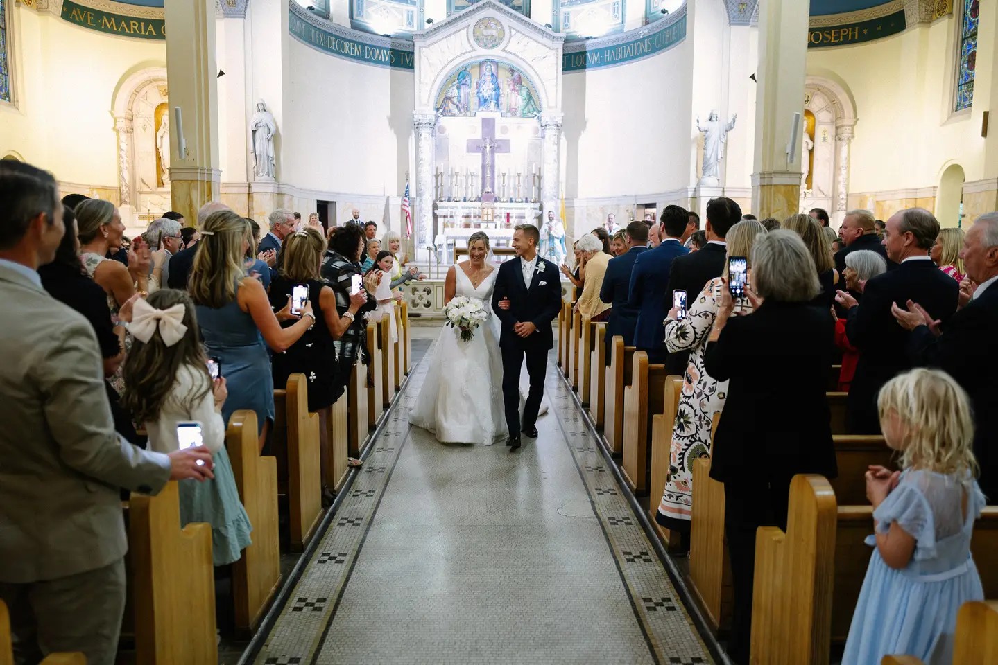 Abigail + Demetrios. Mobile Image